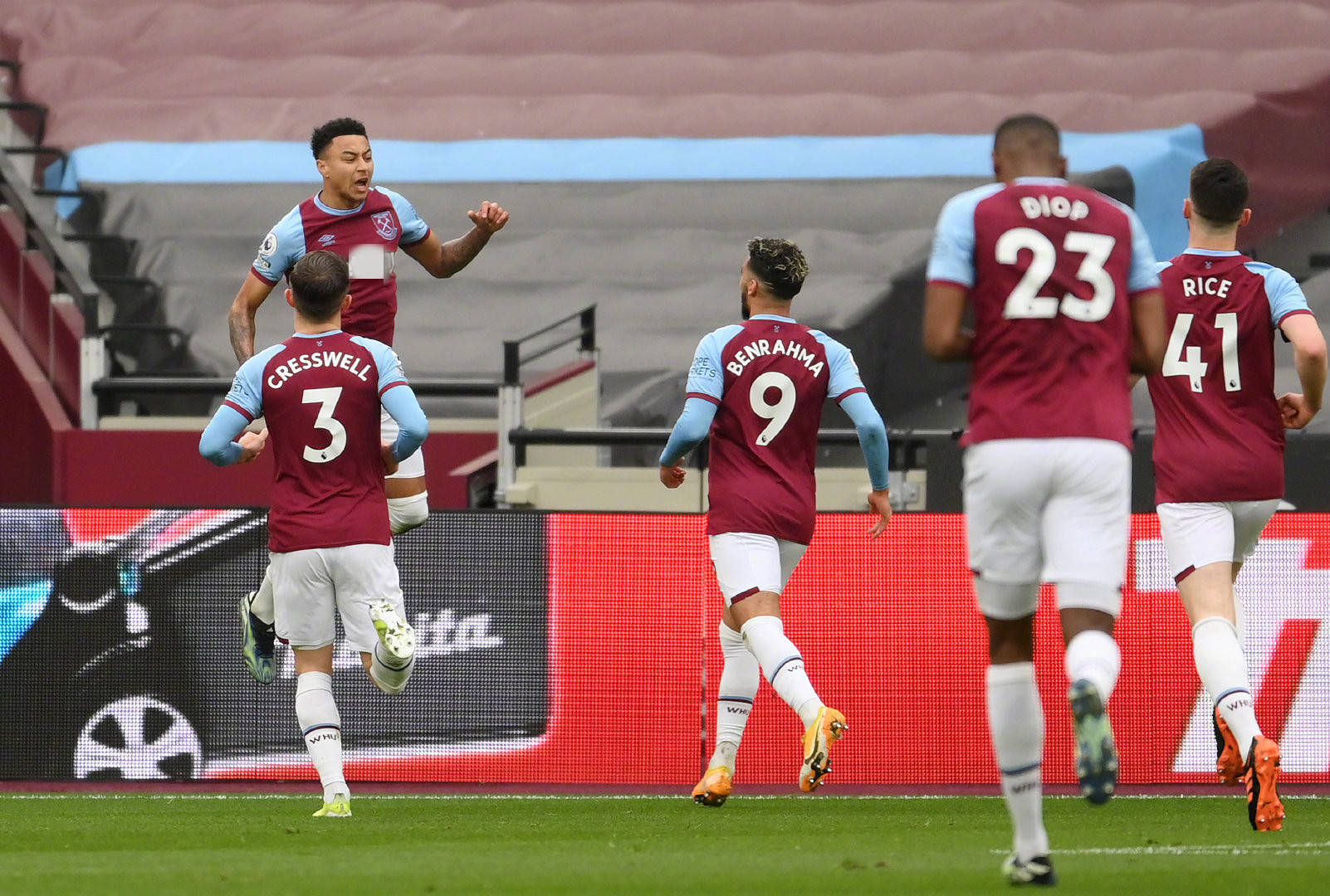 使得拜仁坚 使得拜仁坚